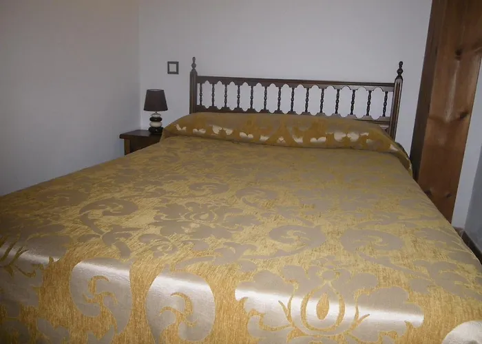 Caballero De Castilla Lantställe Santiuste de San Juan Bautista